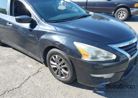 2015 Nissan Altima 2.5 S из США, поврежденный, VIN 1N4AL3AP4FC245275